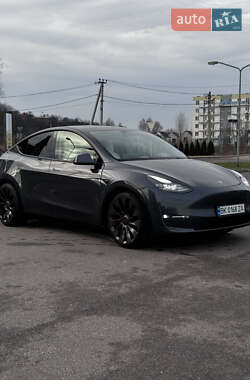 Внедорожник / Кроссовер Tesla Model Y 2022 в Киеве