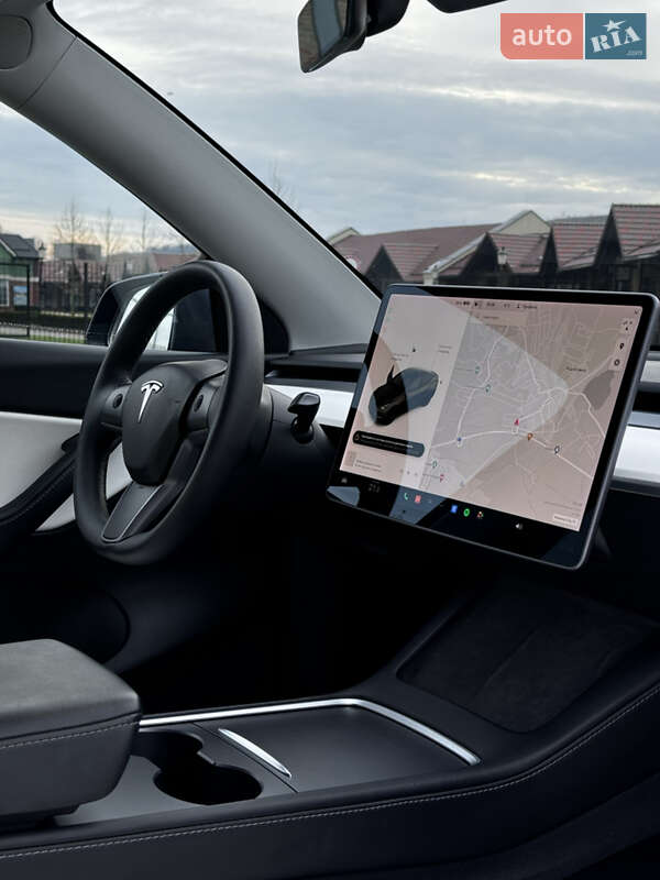 Позашляховик / Кросовер Tesla Model Y 2022 в Києві