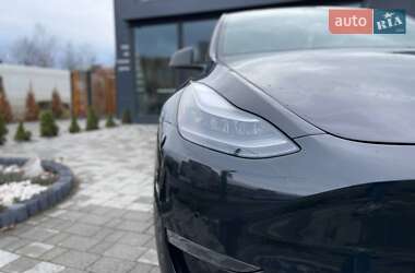 Позашляховик / Кросовер Tesla Model Y 2021 в Львові