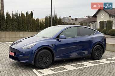 Внедорожник / Кроссовер Tesla Model Y 2023 в Ровно