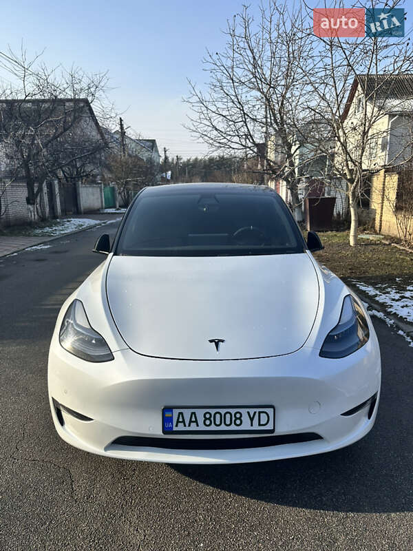 Внедорожник / Кроссовер Tesla Model Y 2022 в Киеве