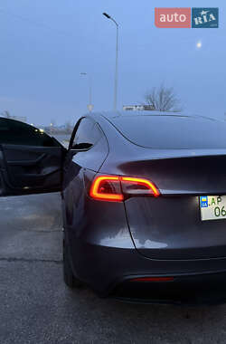 Внедорожник / Кроссовер Tesla Model Y 2021 в 