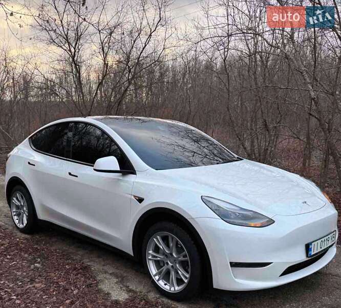 Tesla Model Y 2022