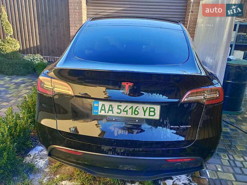 Внедорожник / Кроссовер Tesla Model Y 2023 в Киеве