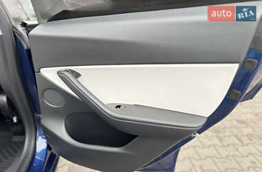 Позашляховик / Кросовер Tesla Model Y 2020 в 