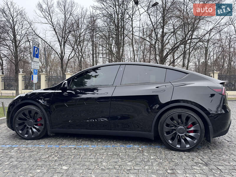 Внедорожник / Кроссовер Tesla Model Y 2023 в Днепре