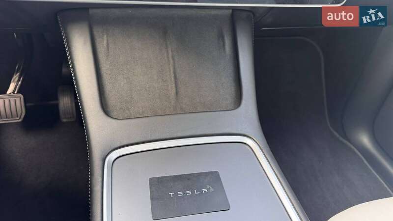 Внедорожник / Кроссовер Tesla Model Y 2024 в Тернополе фото 52 Внедорожник / Кроссовер Tesla Model Y 2024 в Тернополе