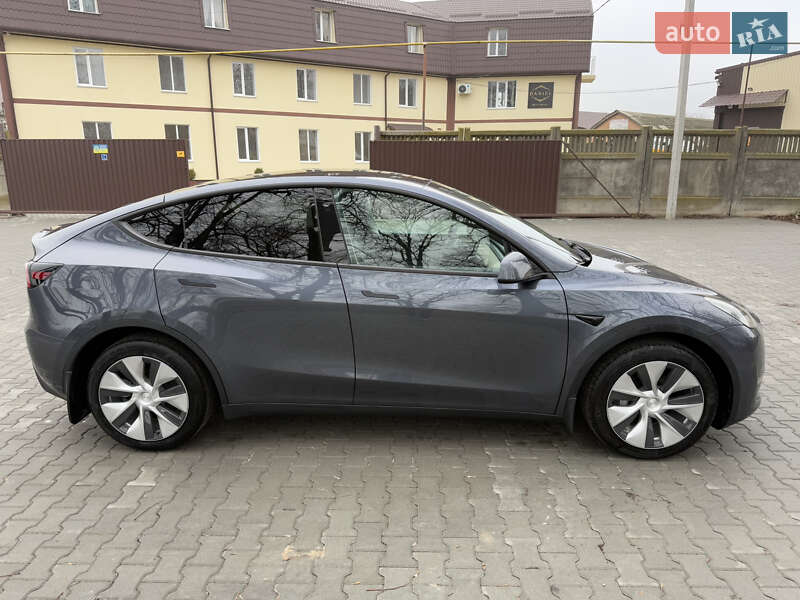 Внедорожник / Кроссовер Tesla Model Y 2023 в Виннице