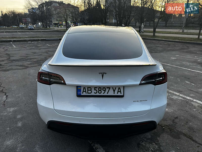 Позашляховик / Кросовер Tesla Model Y 2021 в Львові