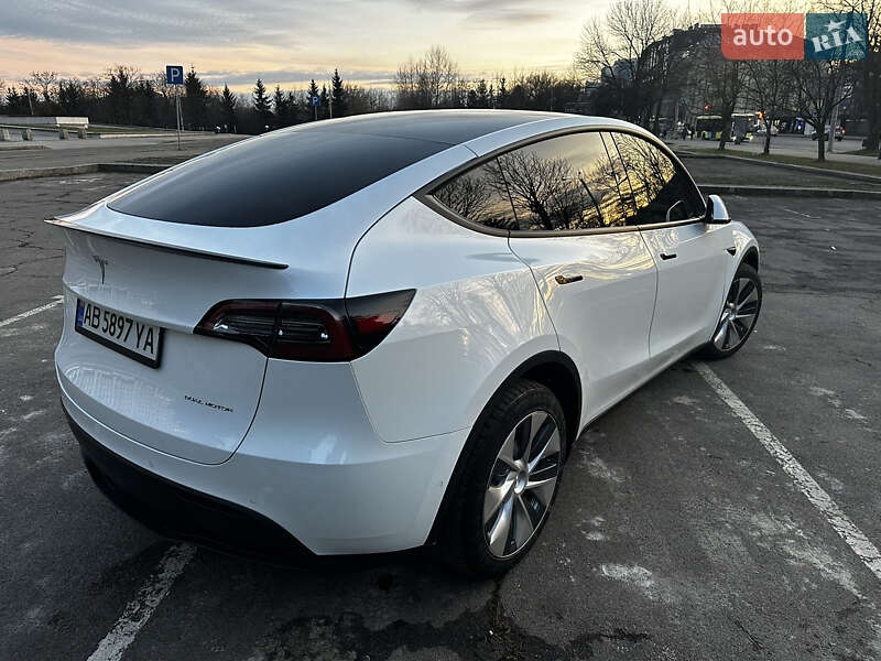Позашляховик / Кросовер Tesla Model Y 2021 в Львові