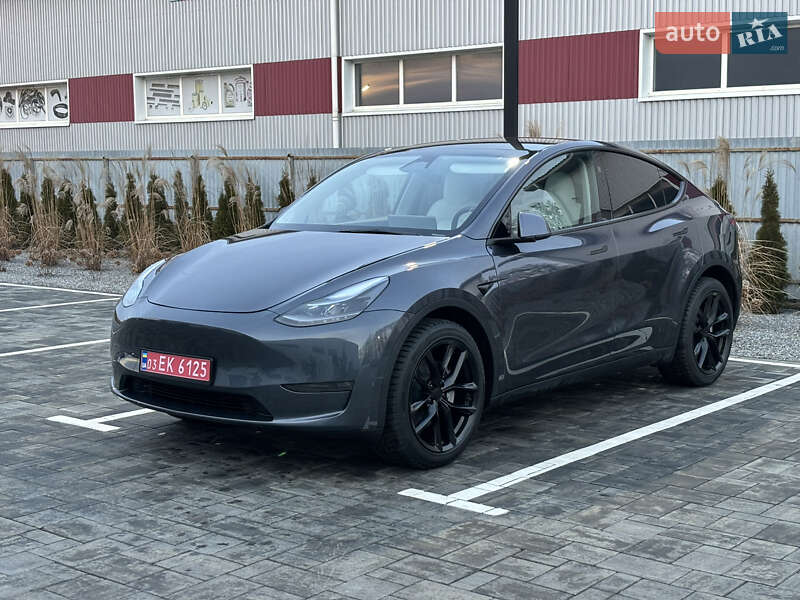 Внедорожник / Кроссовер Tesla Model Y 2023 в 