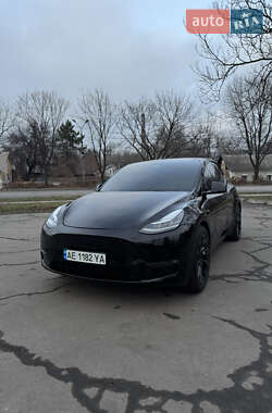 Позашляховик / Кросовер Tesla Model Y 2022 в Дніпрі