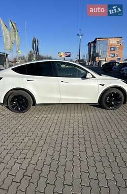 Внедорожник / Кроссовер Tesla Model Y 2023 в 