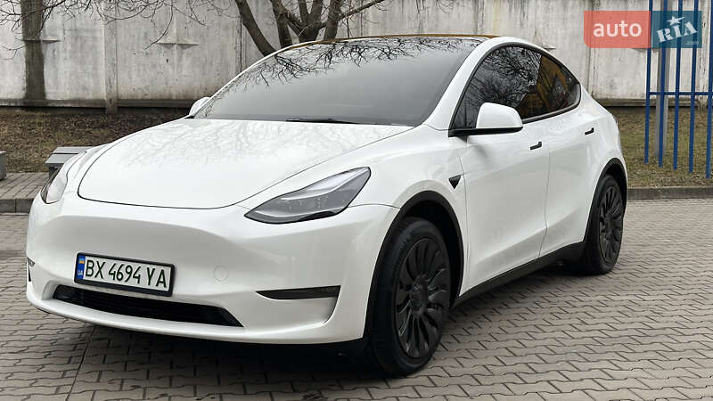 Внедорожник / Кроссовер Tesla Model Y 2023 в Хмельницком