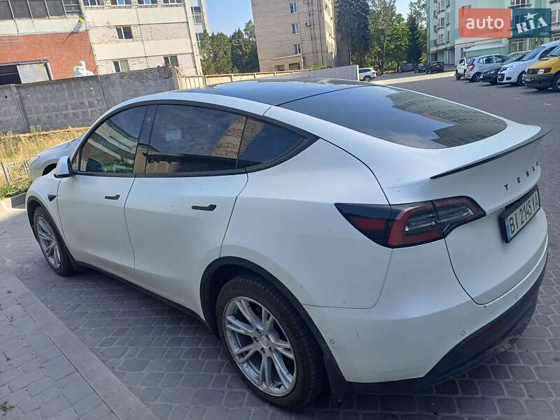 Внедорожник / Кроссовер Tesla Model Y 2022 в Полтаве