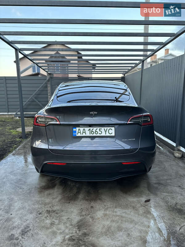 Позашляховик / Кросовер Tesla Model Y 2023 в Києві