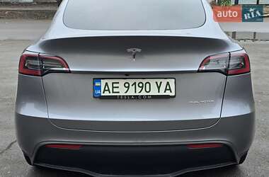 Внедорожник / Кроссовер Tesla Model Y 2024 в 