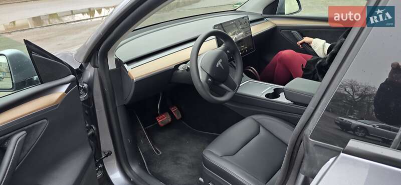 Внедорожник / Кроссовер Tesla Model Y 2024 в Днепре
