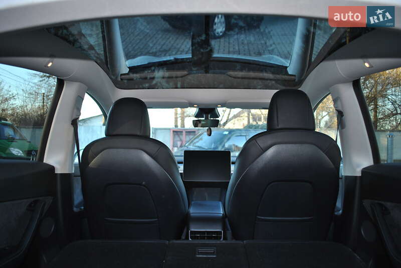 Внедорожник / Кроссовер Tesla Model Y 2021 в Тернополе фото 35 Внедорожник / Кроссовер Tesla Model Y 2021 в Тернополе