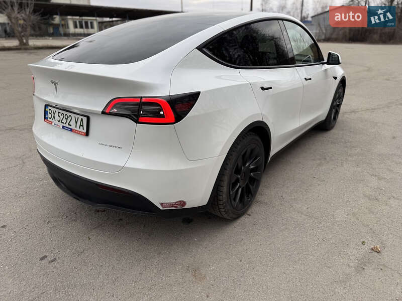 Внедорожник / Кроссовер Tesla Model Y 2024 в Шепетовке