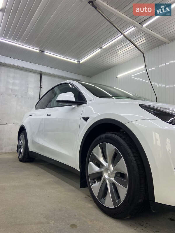 Внедорожник / Кроссовер Tesla Model Y 2022 в Перегинском