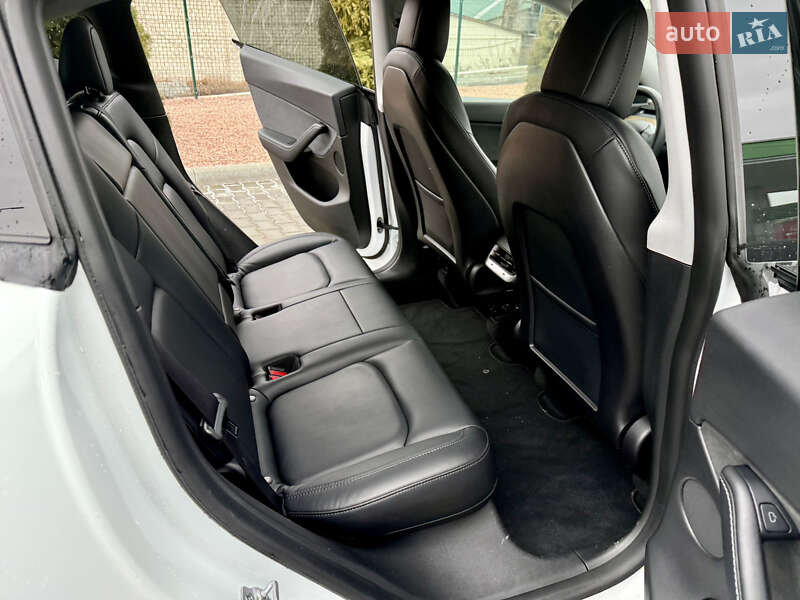 Внедорожник / Кроссовер Tesla Model Y 2021 в Виннице