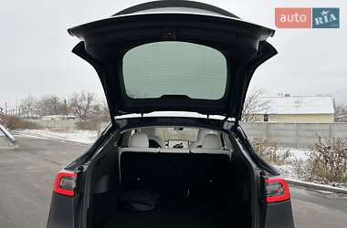 Внедорожник / Кроссовер Tesla Model Y 2022 в 