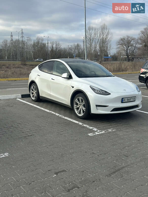 Внедорожник / Кроссовер Tesla Model Y 2021 в 
