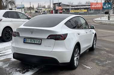 Внедорожник / Кроссовер Tesla Model Y 2021 в 