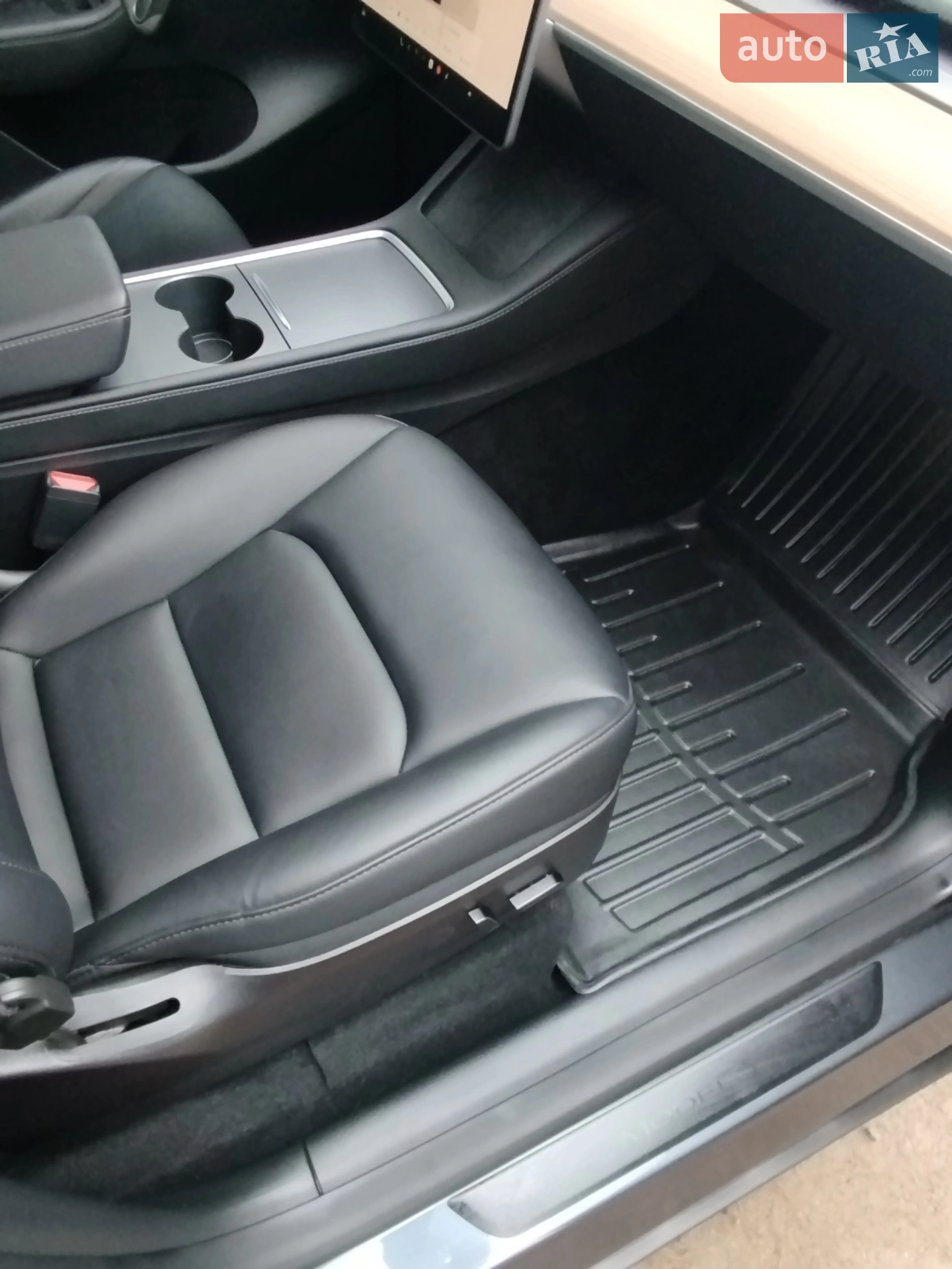 2022 Tesla Model Y - мініатюра 22