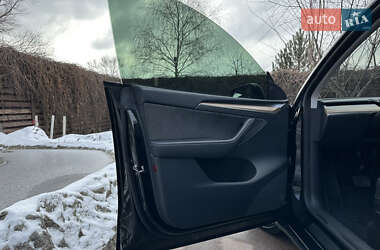 Внедорожник / Кроссовер Tesla Model Y 2023 в 