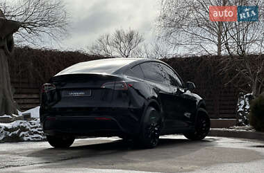 Внедорожник / Кроссовер Tesla Model Y 2023 в 