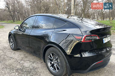 Внедорожник / Кроссовер Tesla Model Y 2021 в 