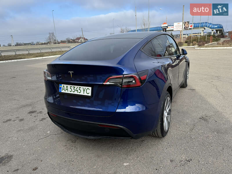 Позашляховик / Кросовер Tesla Model Y 2023 в Києві