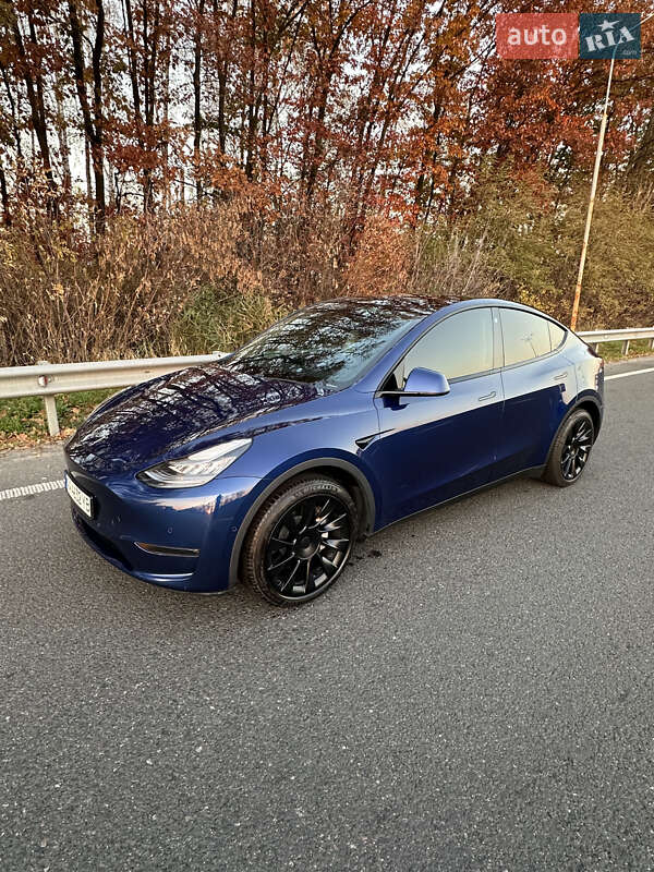 Позашляховик / Кросовер Tesla Model Y 2020 в 
