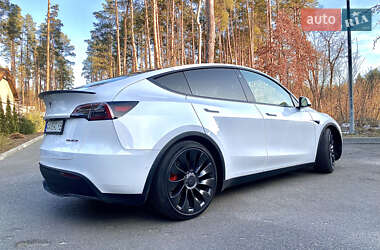 Внедорожник / Кроссовер Tesla Model Y 2021 в Киеве