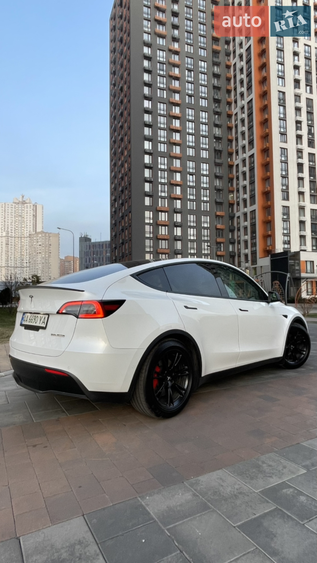 2021 Tesla Model Y - мініатюра 8