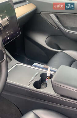 Внедорожник / Кроссовер Tesla Model Y 2022 в 