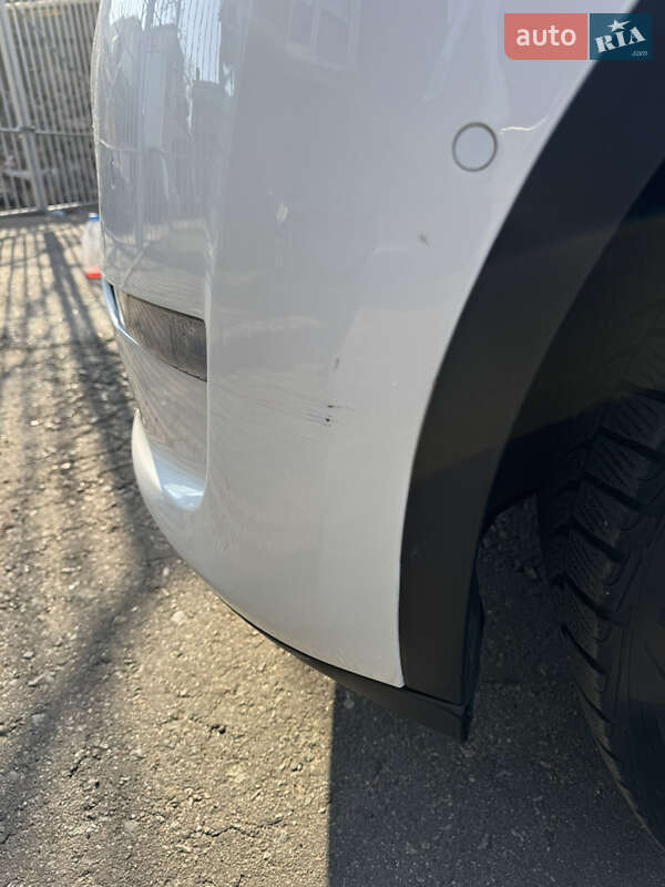 Внедорожник / Кроссовер Tesla Model Y 2021 в Одессе фото 22 Внедорожник / Кроссовер Tesla Model Y 2021 в Одессе