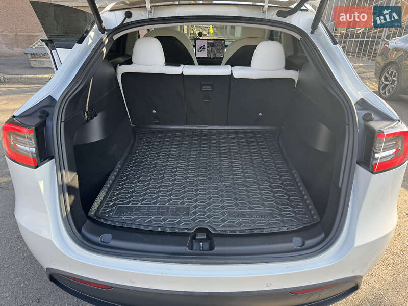 Внедорожник / Кроссовер Tesla Model Y 2021 в Одессе фото 13 Внедорожник / Кроссовер Tesla Model Y 2021 в Одессе