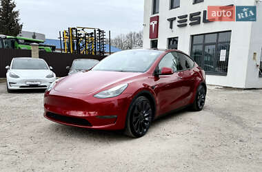 Внедорожник / Кроссовер Tesla Model Y 2024 в 