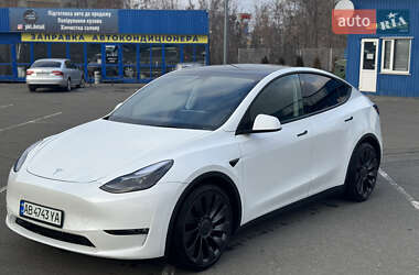 Внедорожник / Кроссовер Tesla Model Y 2022 в Киеве