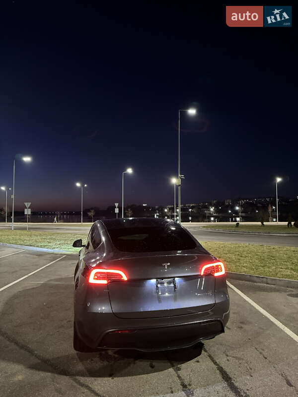 Позашляховик / Кросовер Tesla Model Y 2023 в Вінниці
