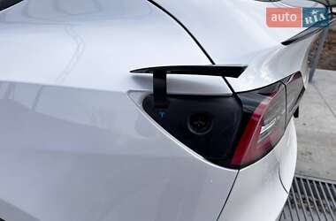 Внедорожник / Кроссовер Tesla Model Y 2023 в 