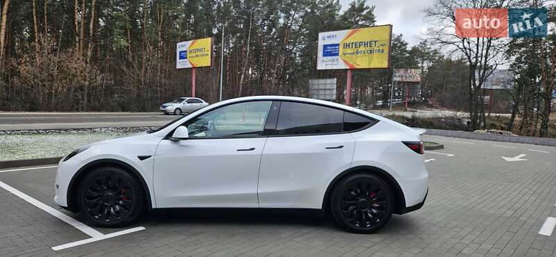 Позашляховик / Кросовер Tesla Model Y 2022 в Бучі