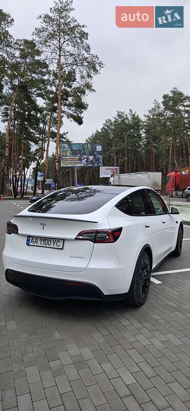 Позашляховик / Кросовер Tesla Model Y 2022 в Бучі
