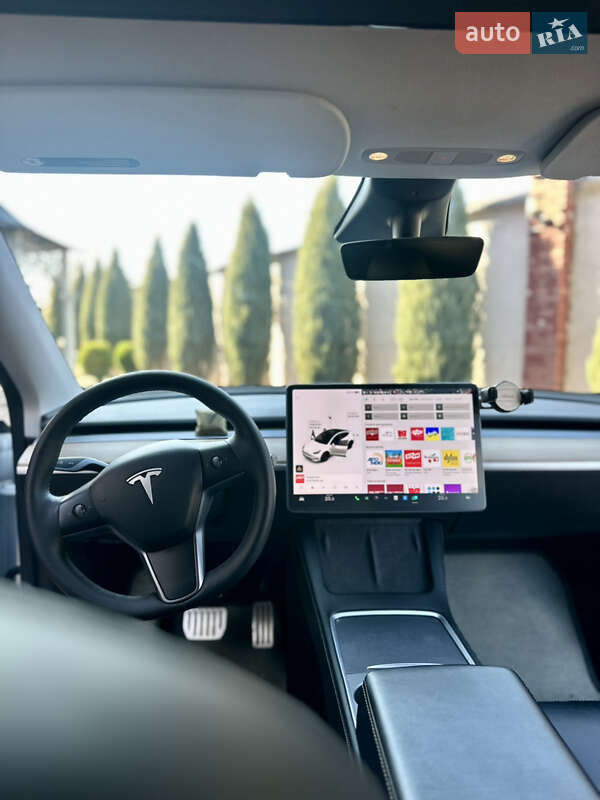 Внедорожник / Кроссовер Tesla Model Y 2021 в Стрые