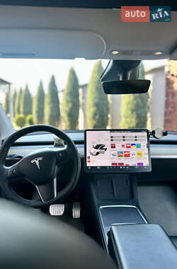 Внедорожник / Кроссовер Tesla Model Y 2021 в 