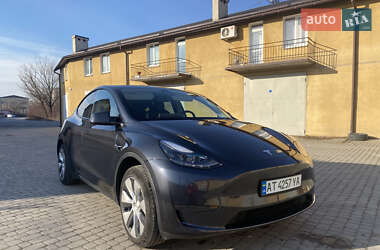 Позашляховик / Кросовер Tesla Model Y 2024 в Івано-Франківську