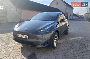 Позашляховик / Кросовер Tesla Model Y 2024 в Івано-Франківську